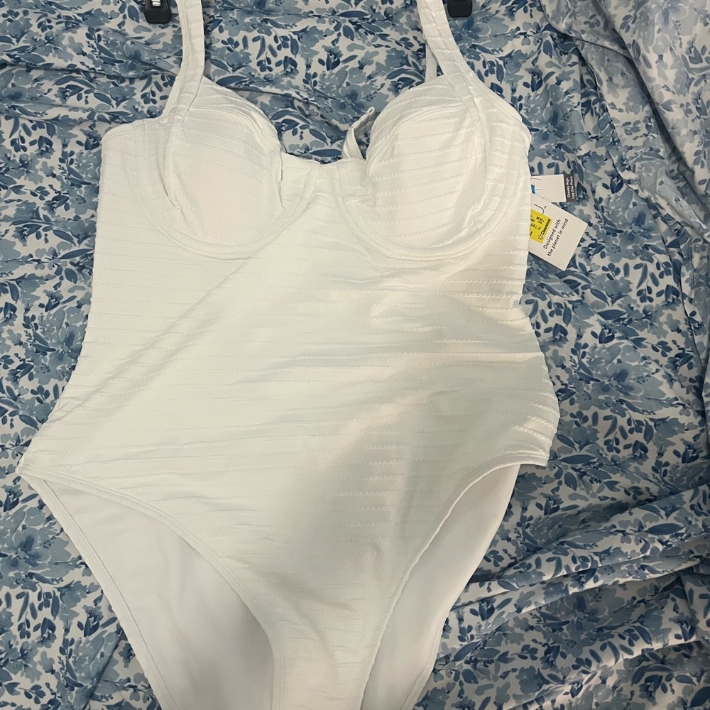 No Boundaries Elegant White Women's Bodysuit